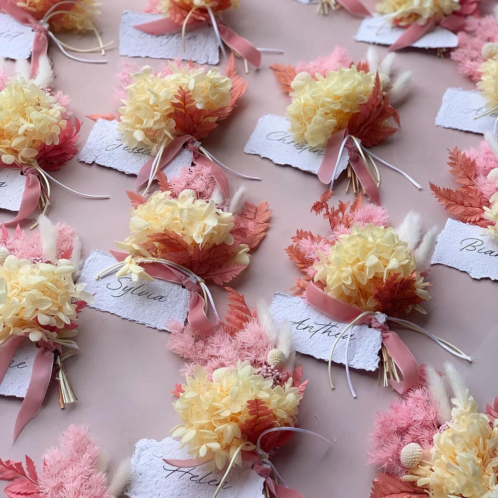
            
                Load image into Gallery viewer, Preserved Floral Place Setting and Posy with Custom Name Tag
            
        