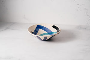 
            
                Load image into Gallery viewer, Geometric Mati Bowl
            
        
